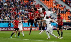 世界杯A组赛，乌拉圭1-0战胜埃及